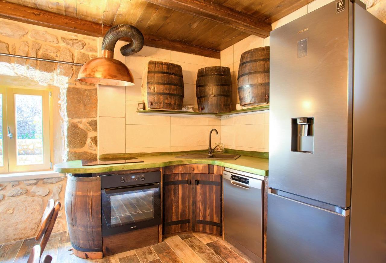 Villa Stone Mill House Vrh  Exterior foto